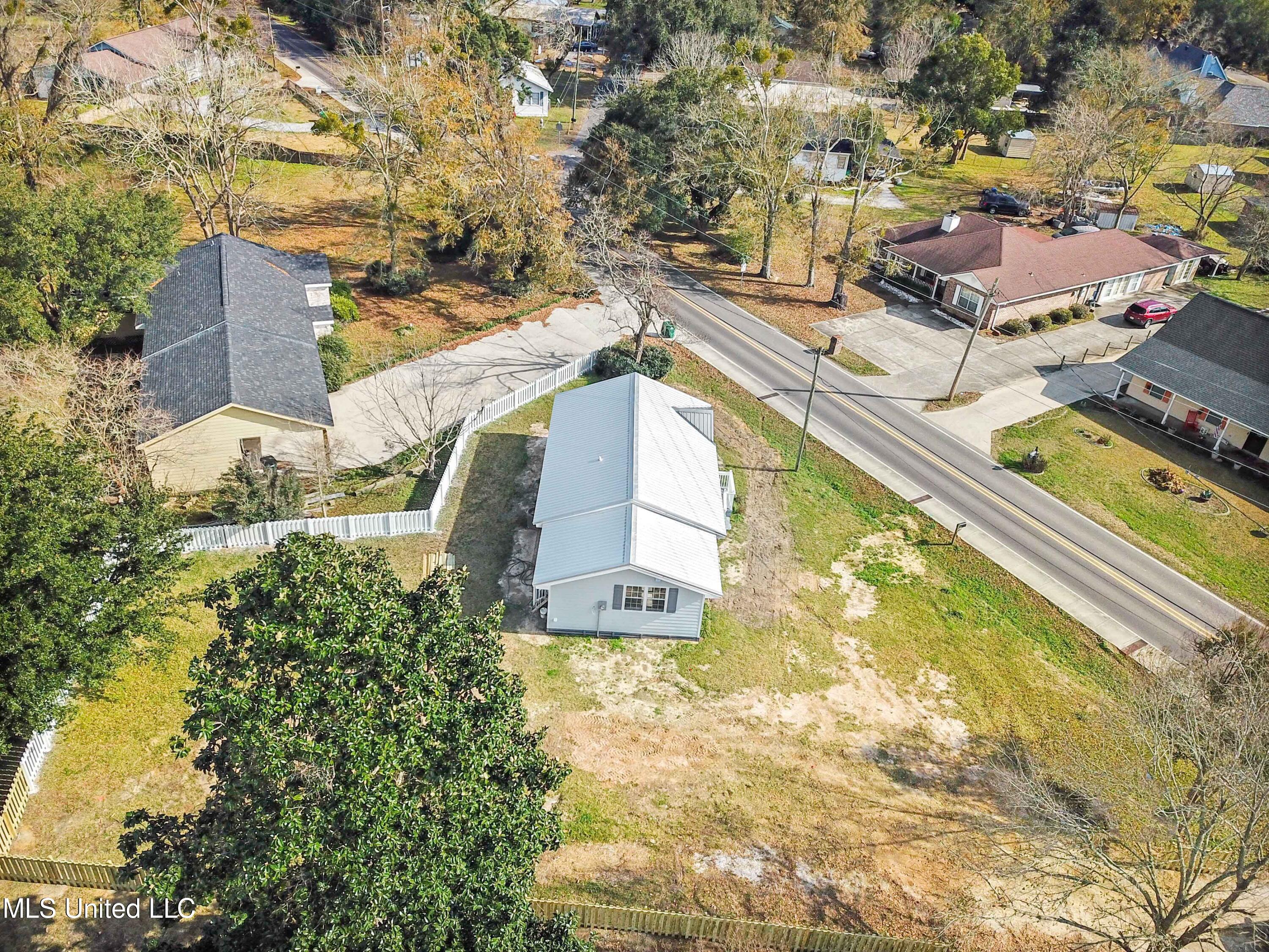 715 Old Spanish Trail