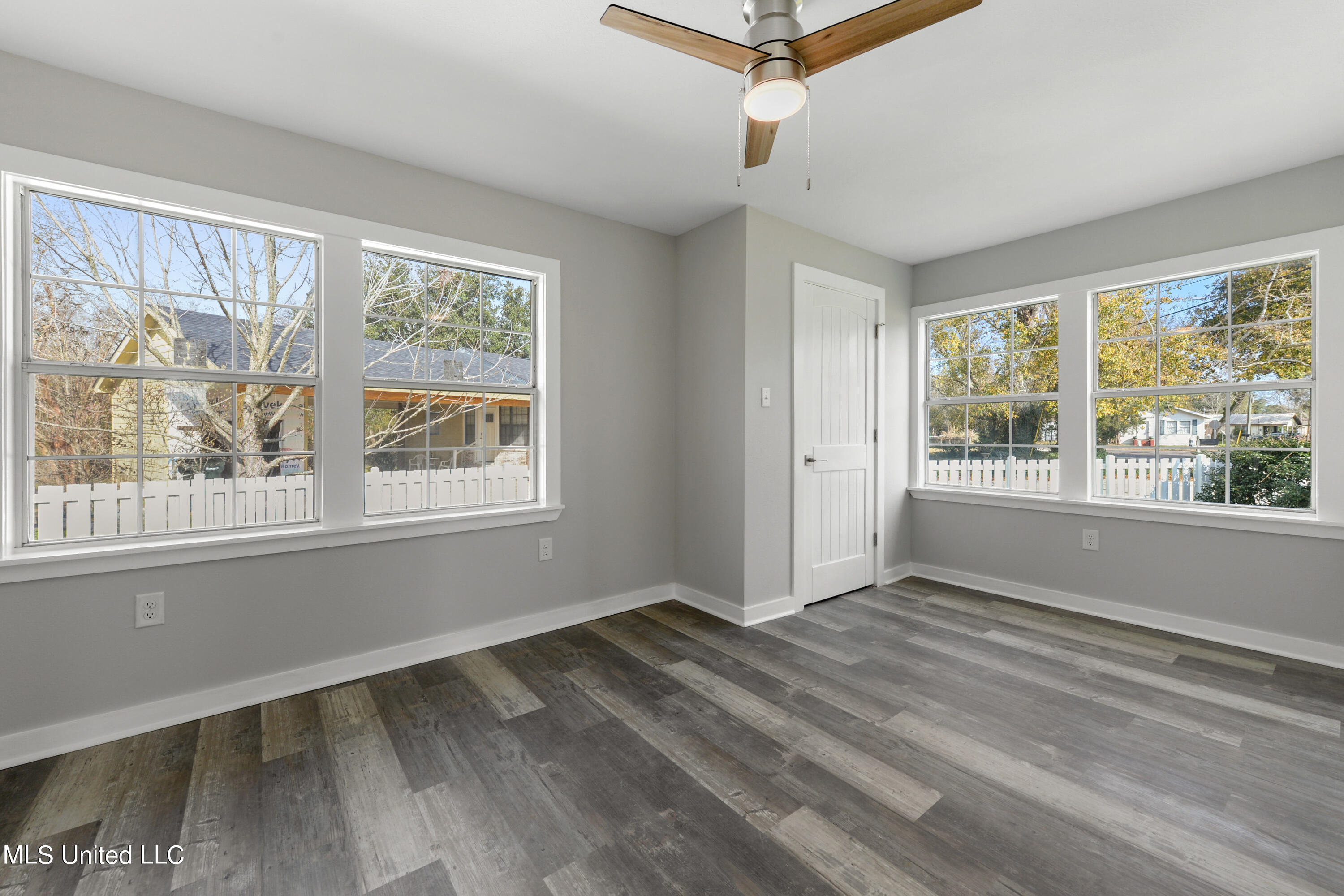 715 Old Spanish Trail