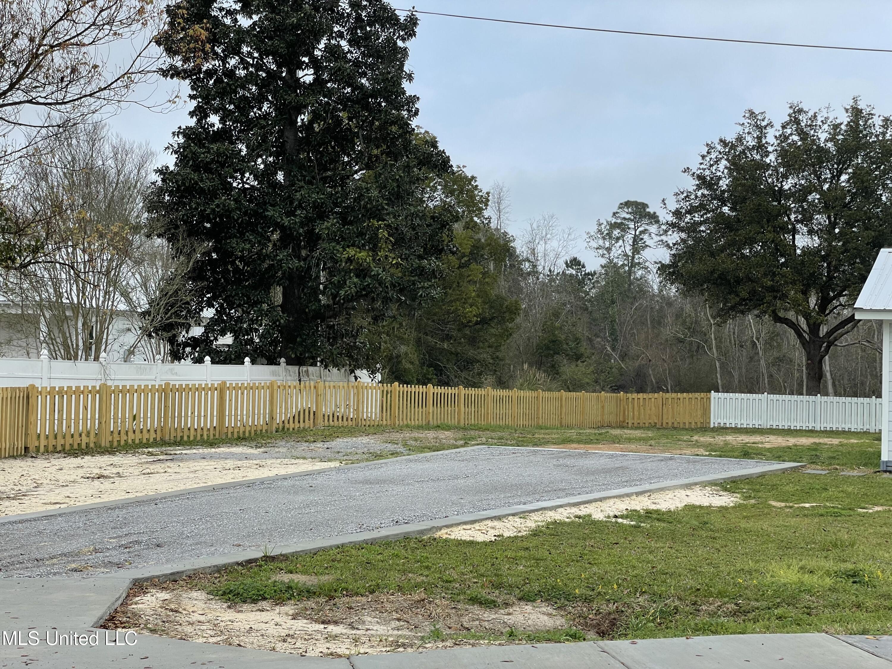 715 Old Spanish Trail