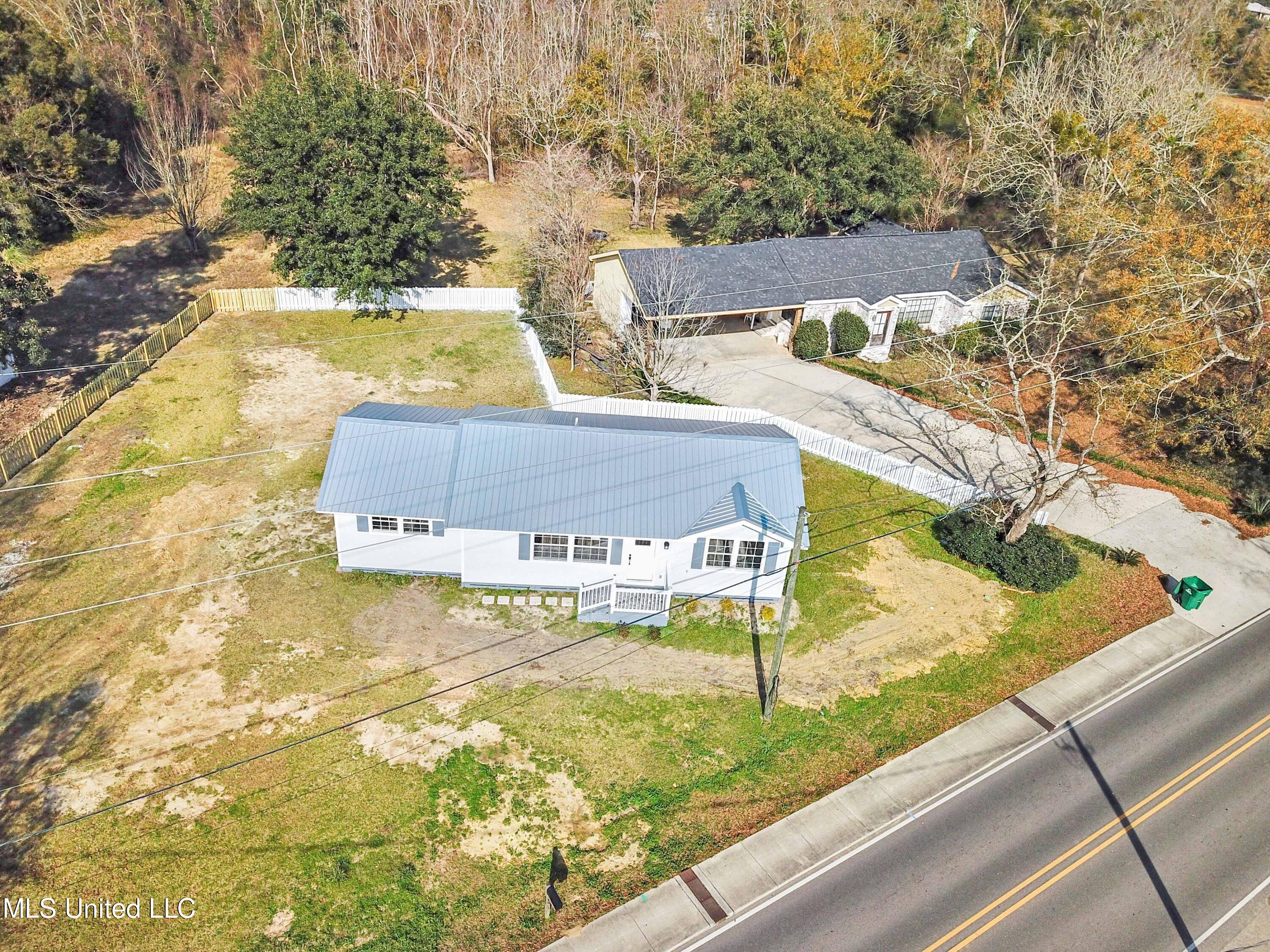 715 Old Spanish Trail