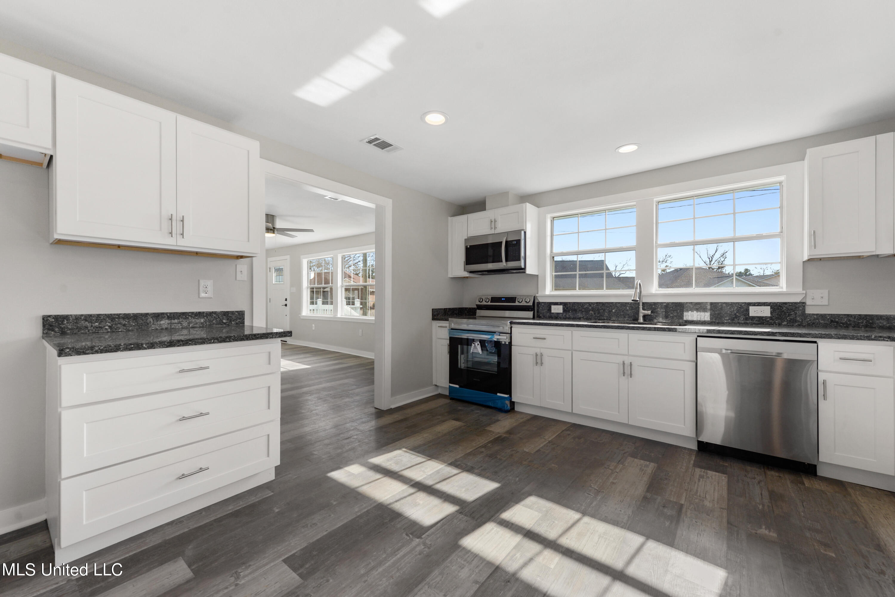 715 Old Spanish Trail