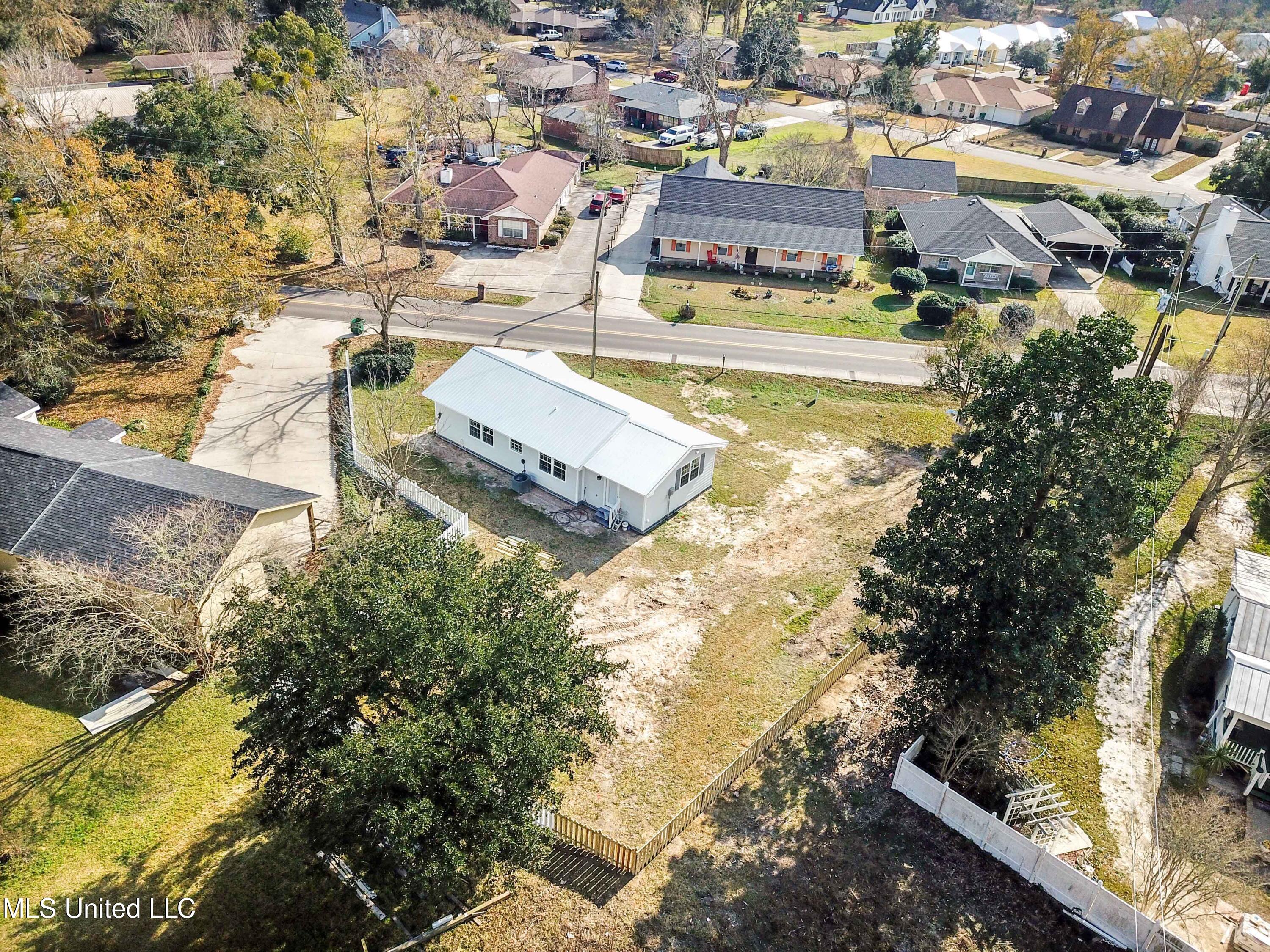 715 Old Spanish Trail