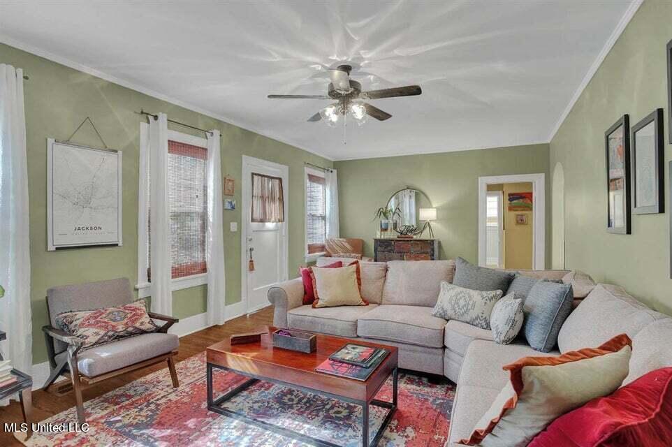 450 E Ridgeway Street