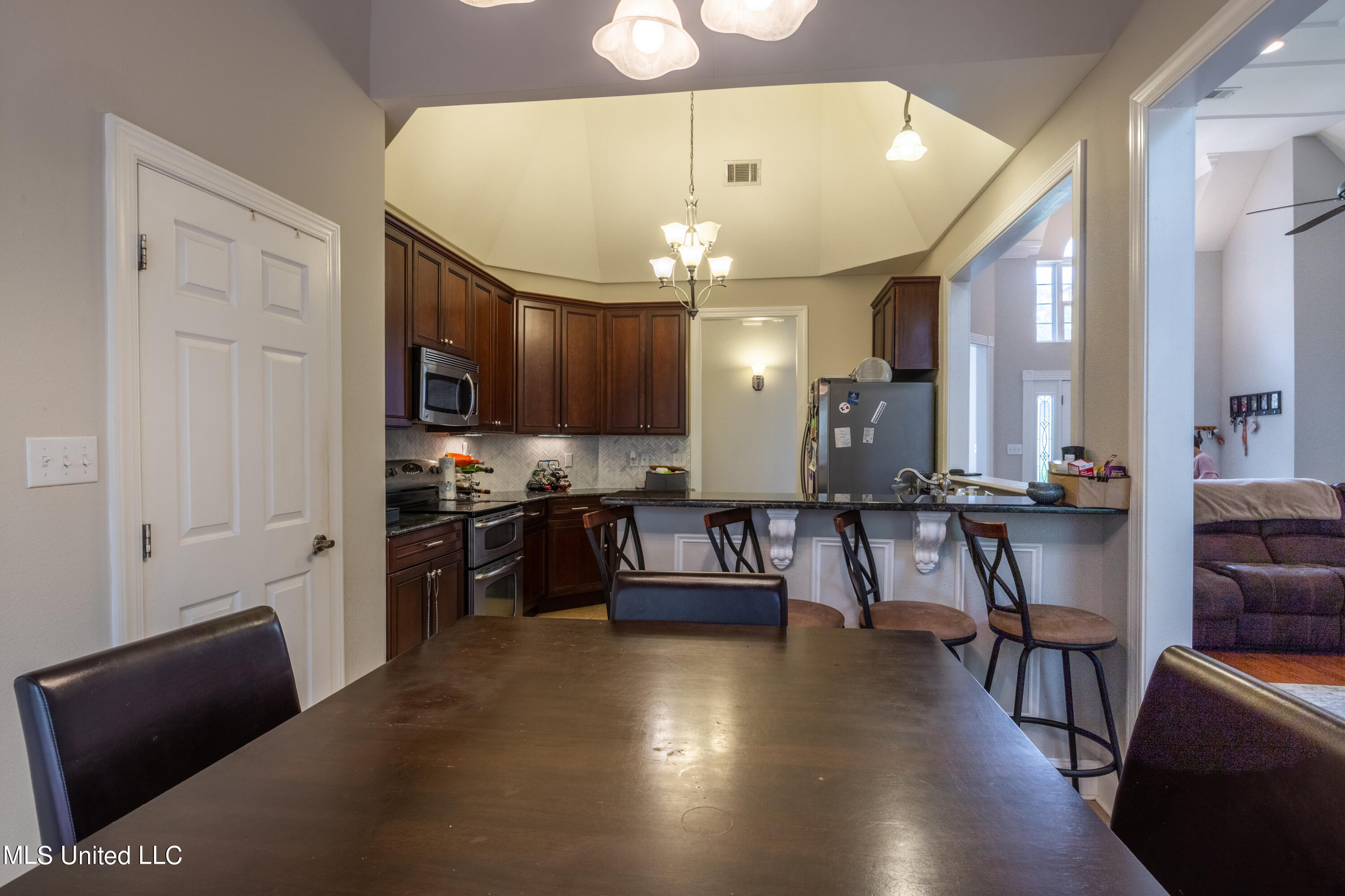 6424 Apelehama Circle