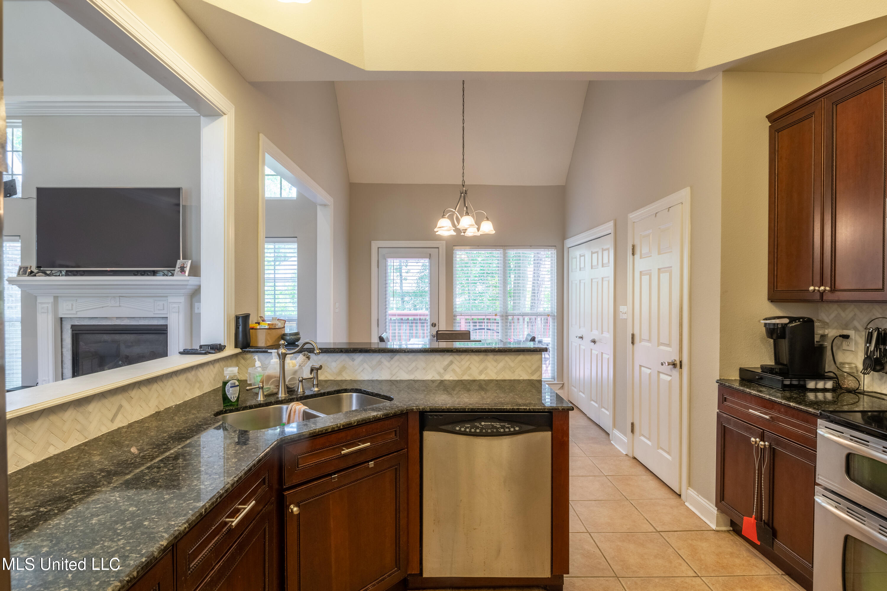 6424 Apelehama Circle