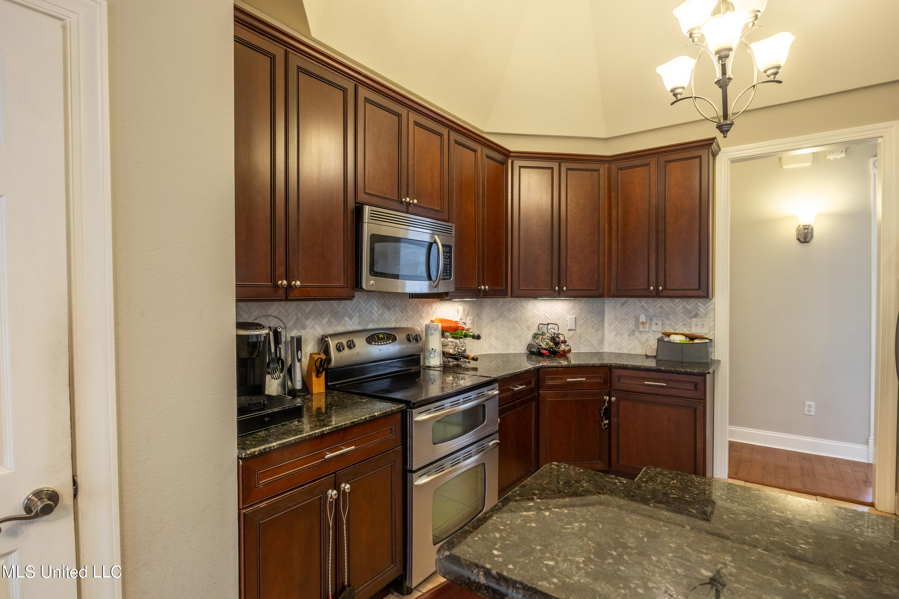 6424 Apelehama Circle