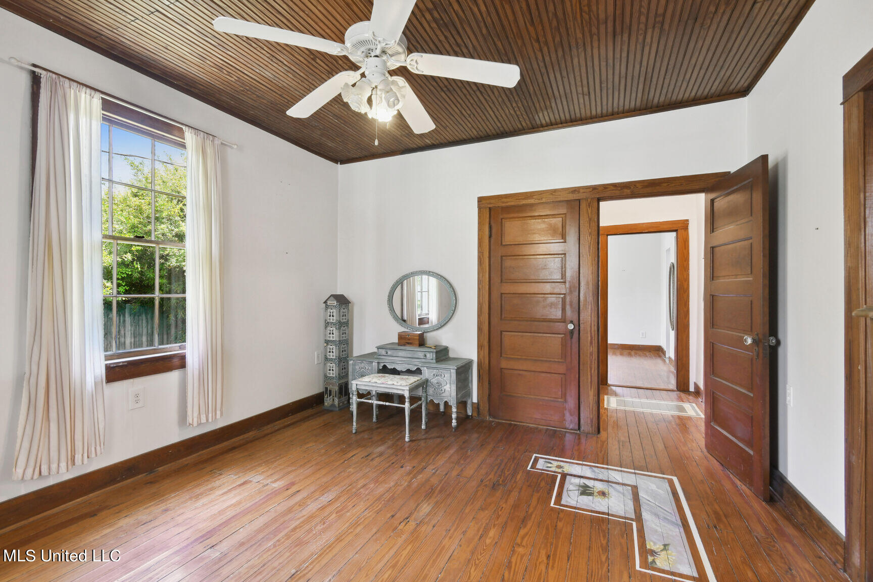 203 Jeff Davis Avenue