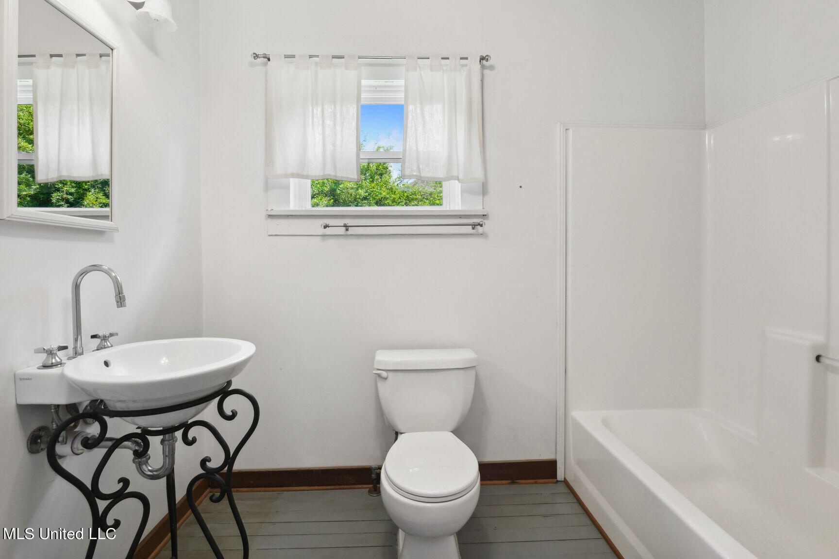 203 Jeff Davis Avenue