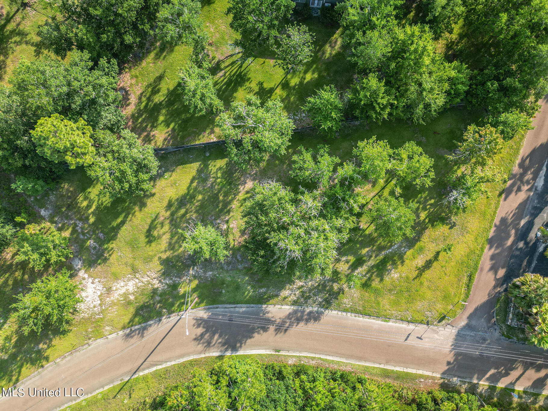 000 Whispering Pines Drive