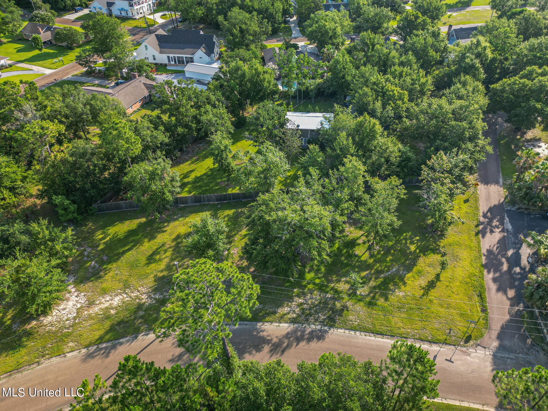 000 Whispering Pines Drive