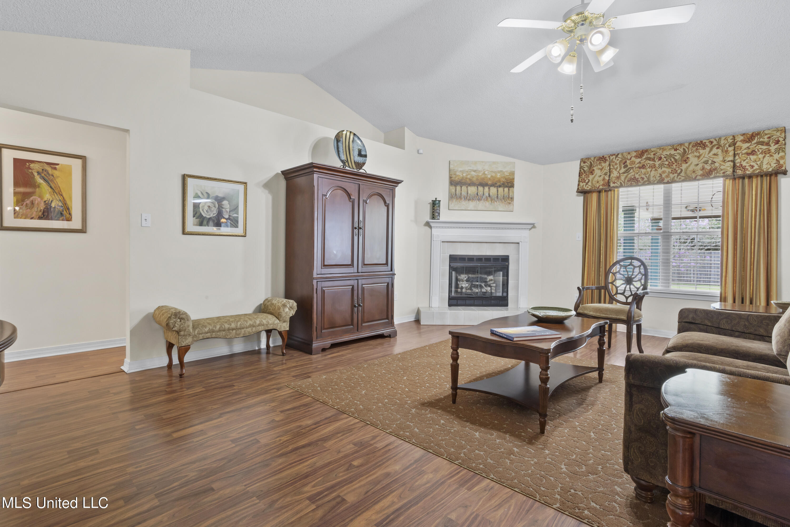 3122 Shadow Wood Drive