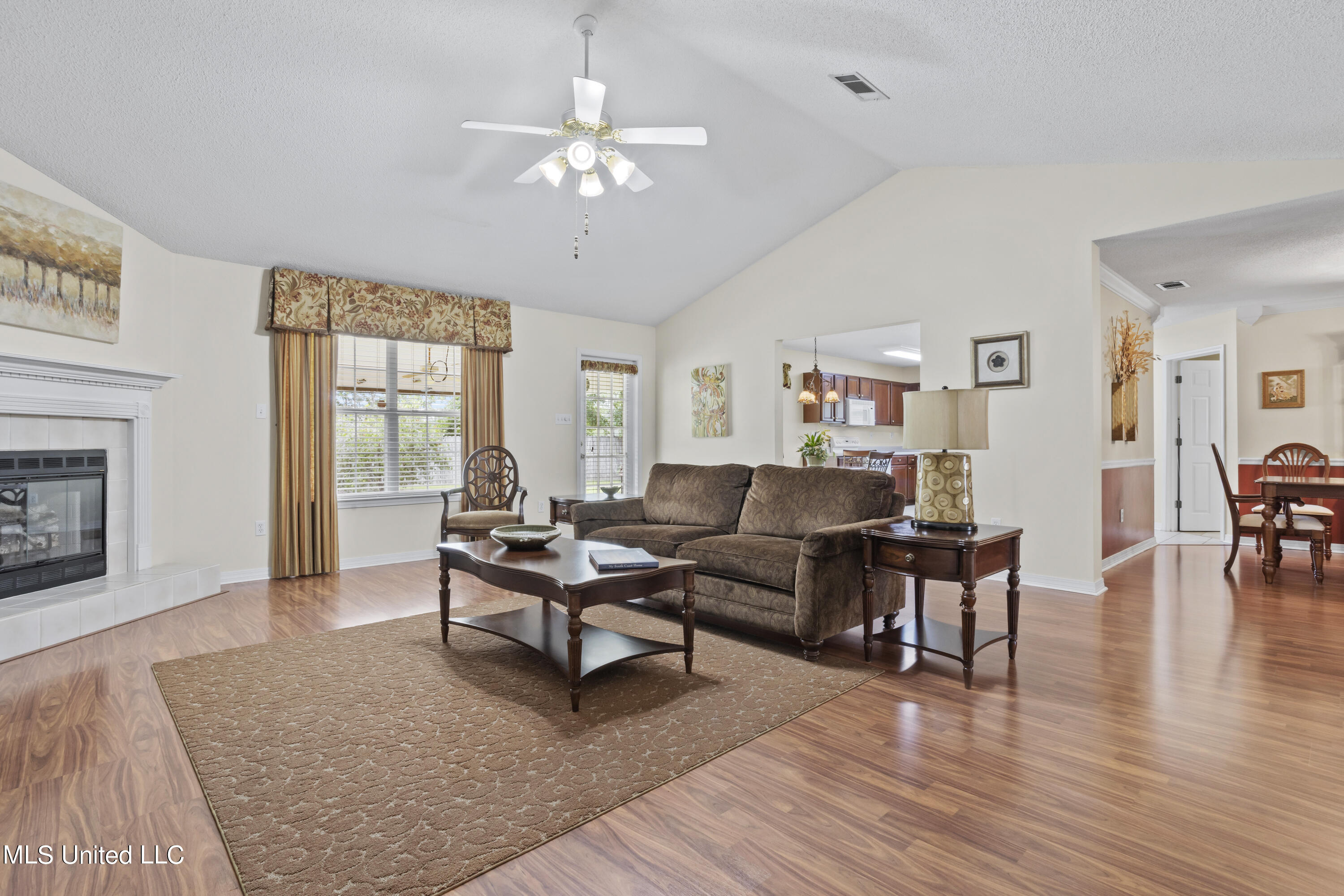 3122 Shadow Wood Drive