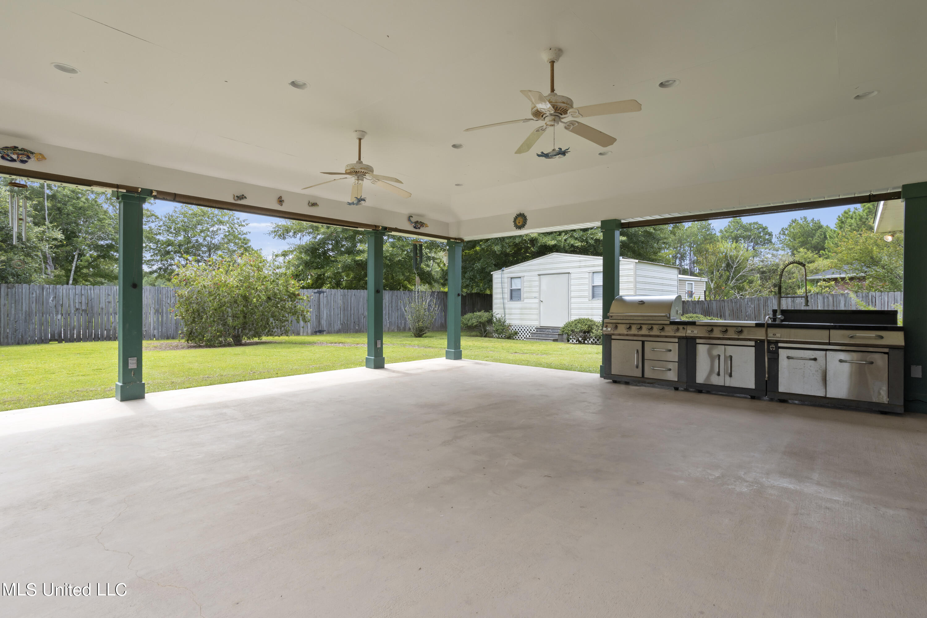 3122 Shadow Wood Drive