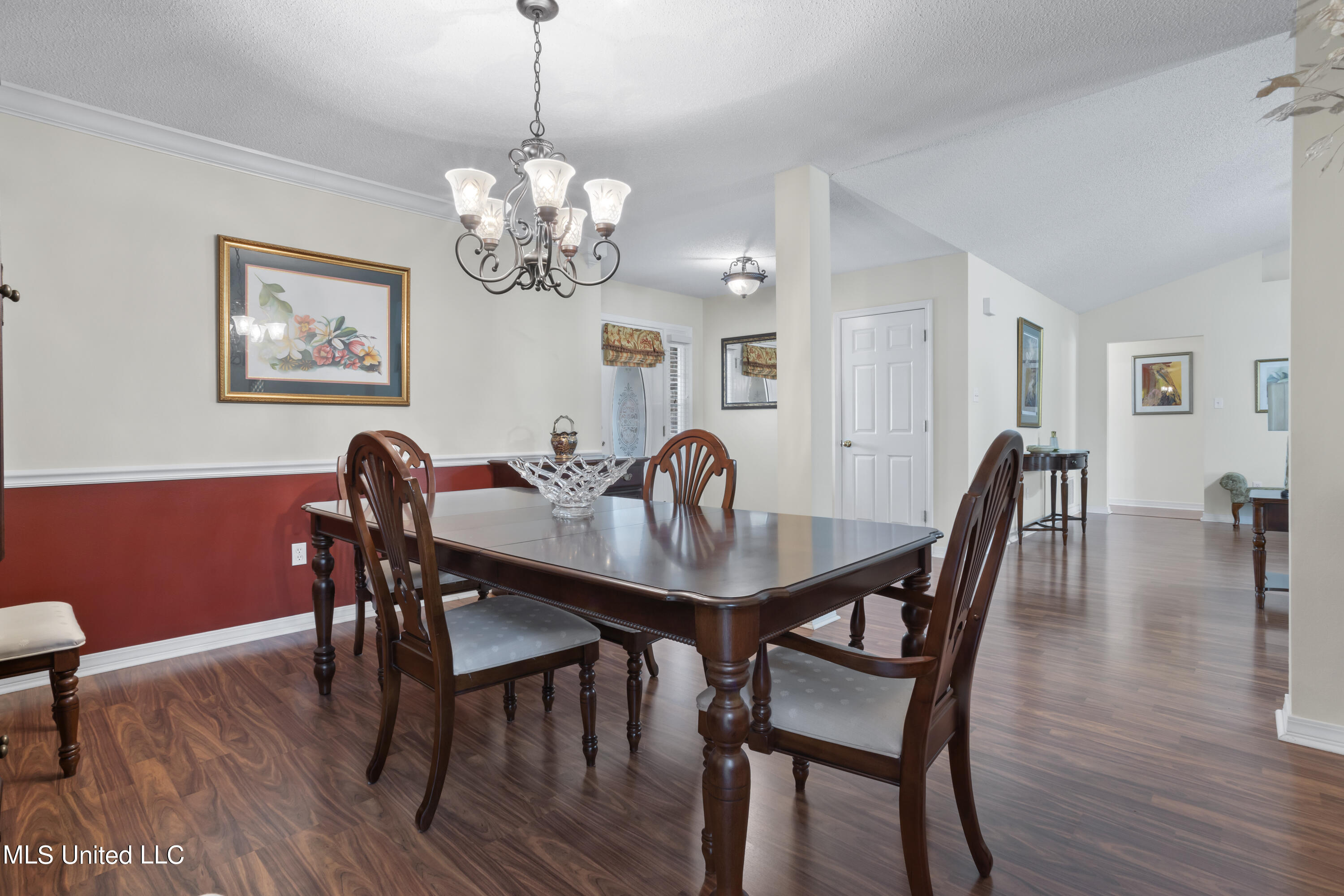 3122 Shadow Wood Drive