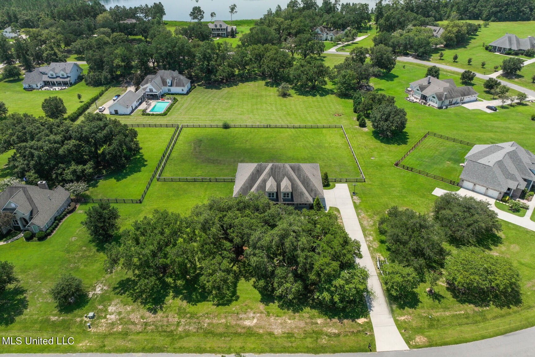 23111 Stablewood Circle