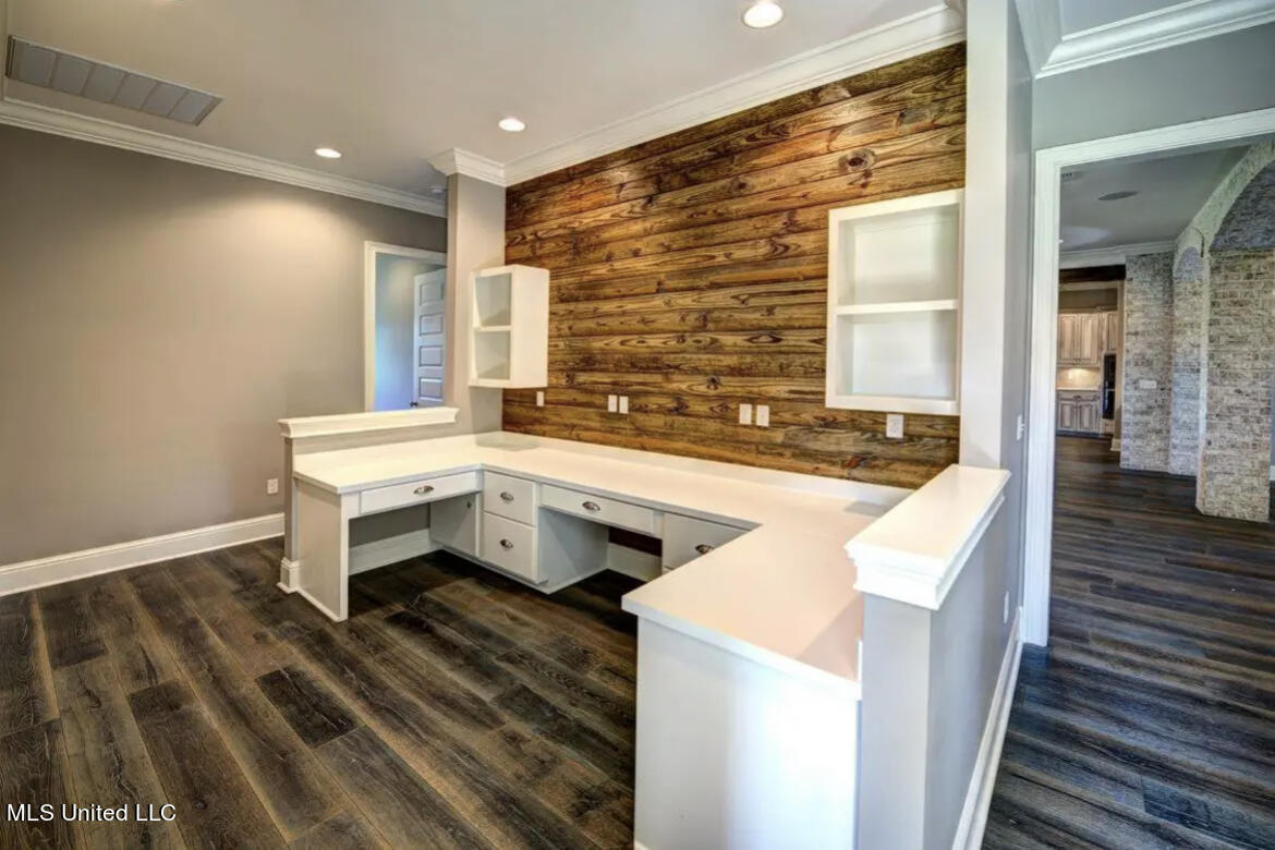 23111 Stablewood Circle