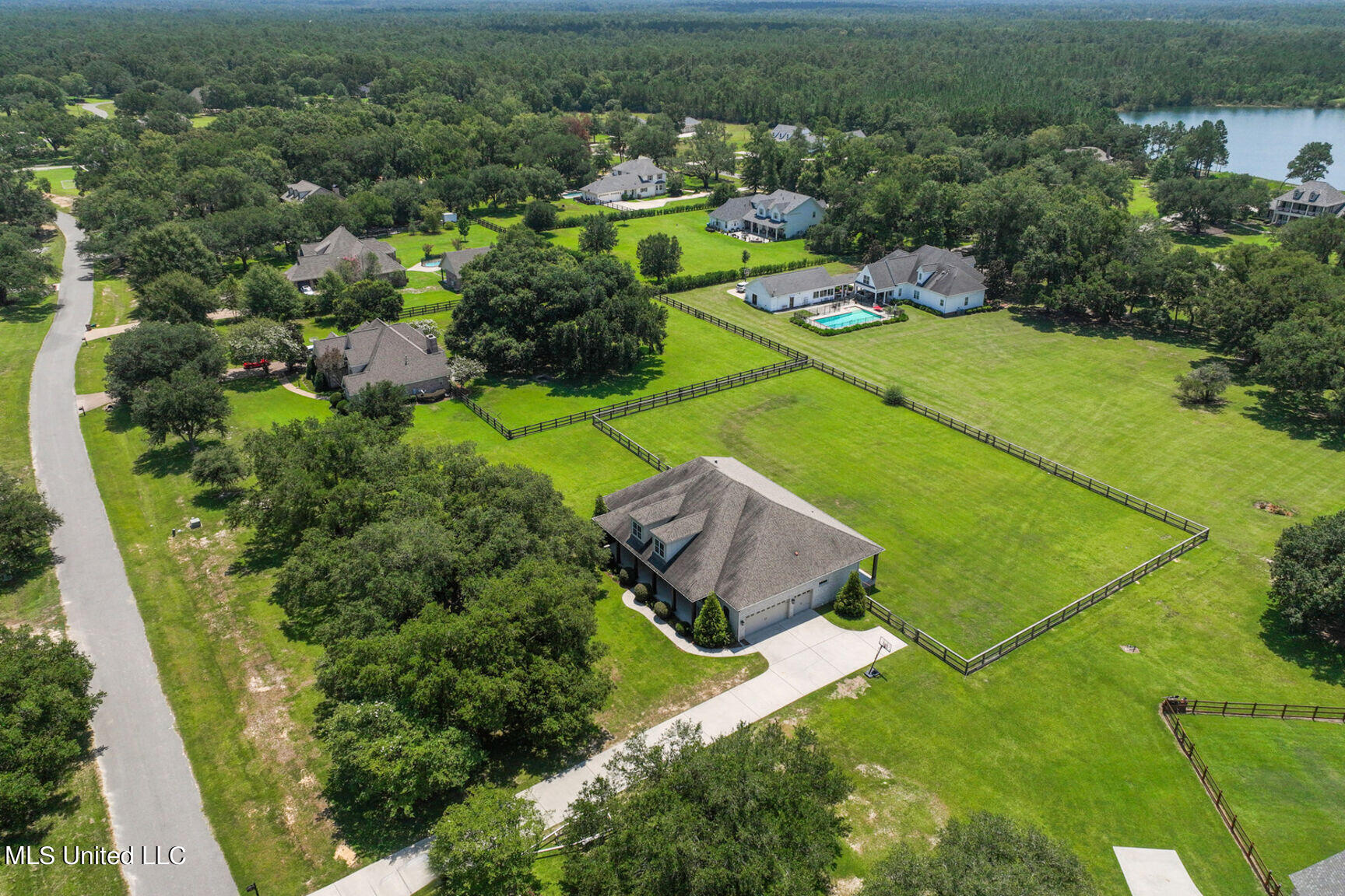 23111 Stablewood Circle