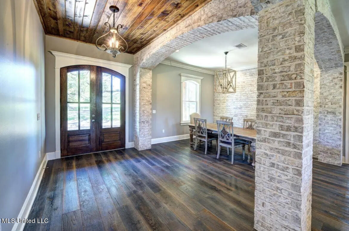 23111 Stablewood Circle