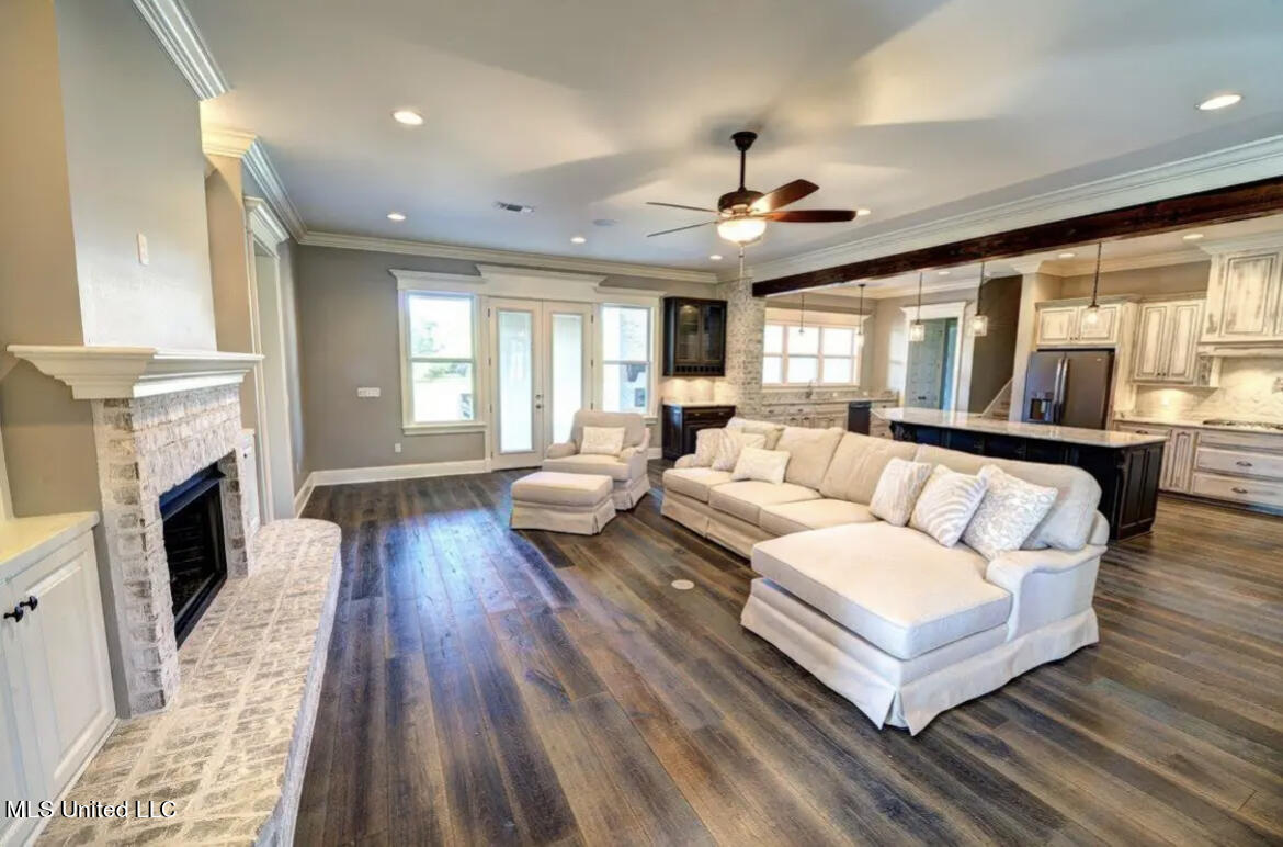 23111 Stablewood Circle