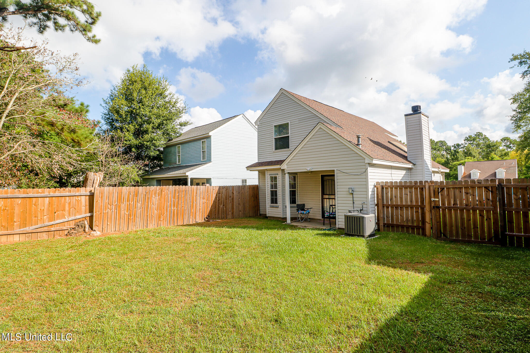 13443 Windridge Drive
