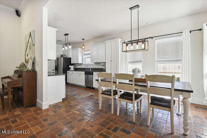 67170 E Diamondhead Drive