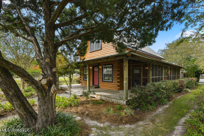 1815 Nicholson Avenue