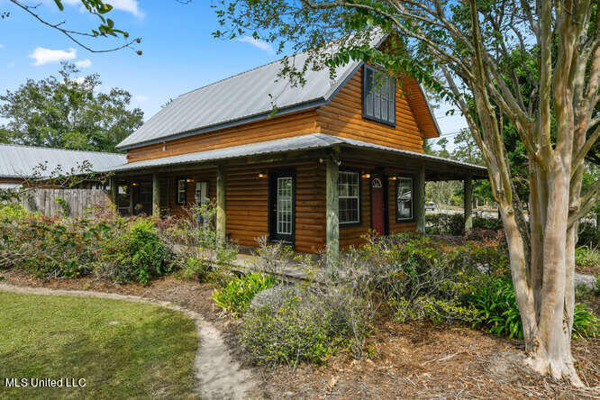 1815 Nicholson Avenue