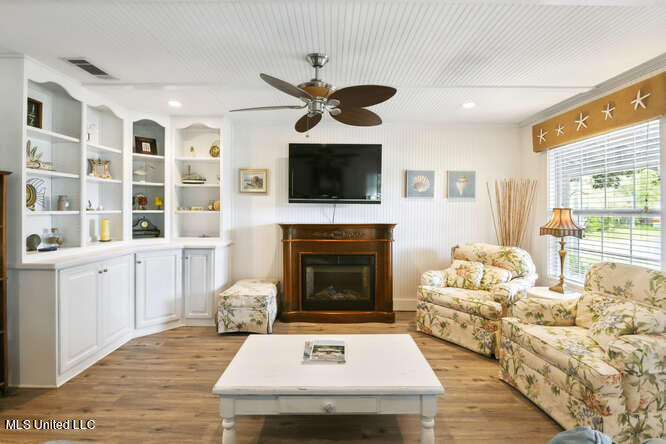 1815 Nicholson Avenue