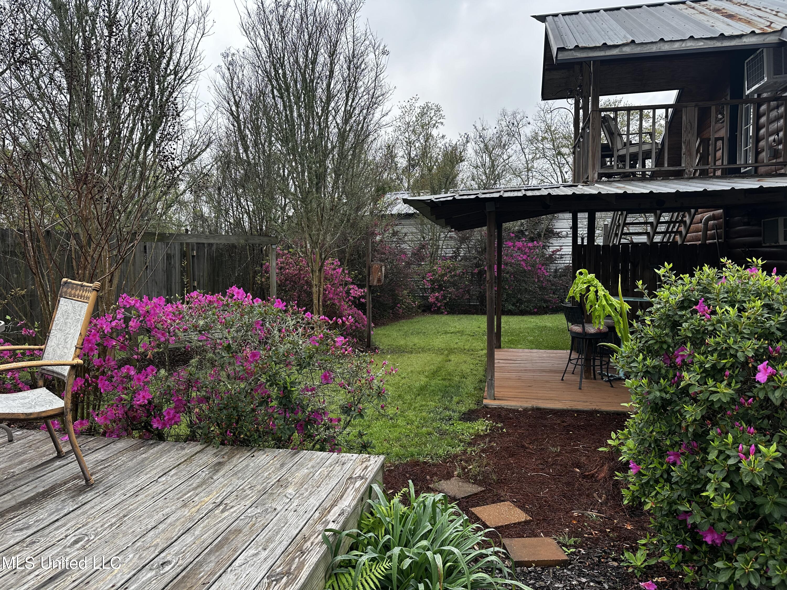 1815 Nicholson Avenue