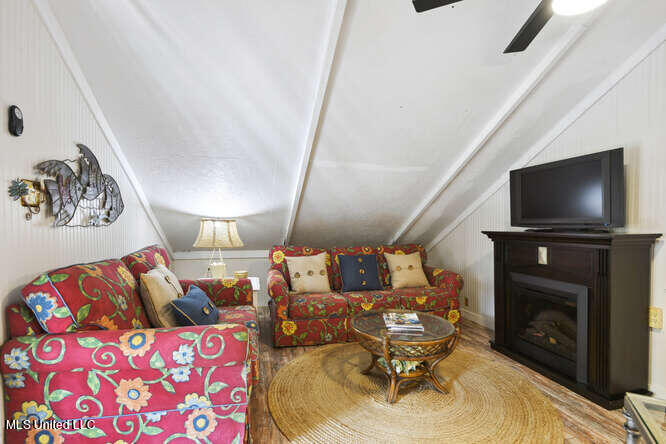 1815 Nicholson Avenue