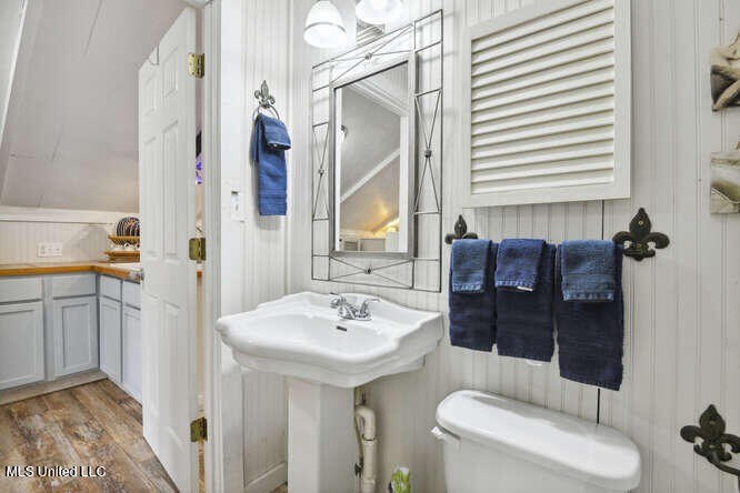 1815 Nicholson Avenue