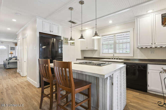 1815 Nicholson Avenue