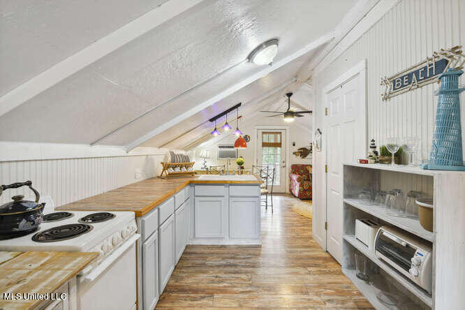 1815 Nicholson Avenue