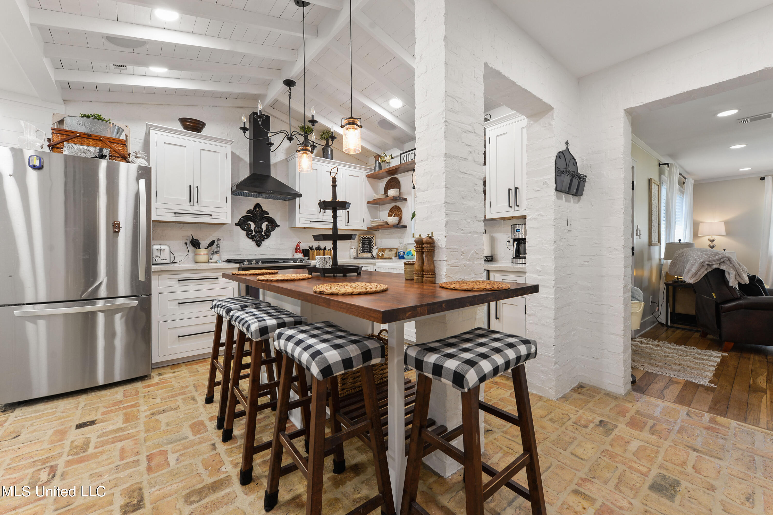 180 Jefferson Davis Avenue