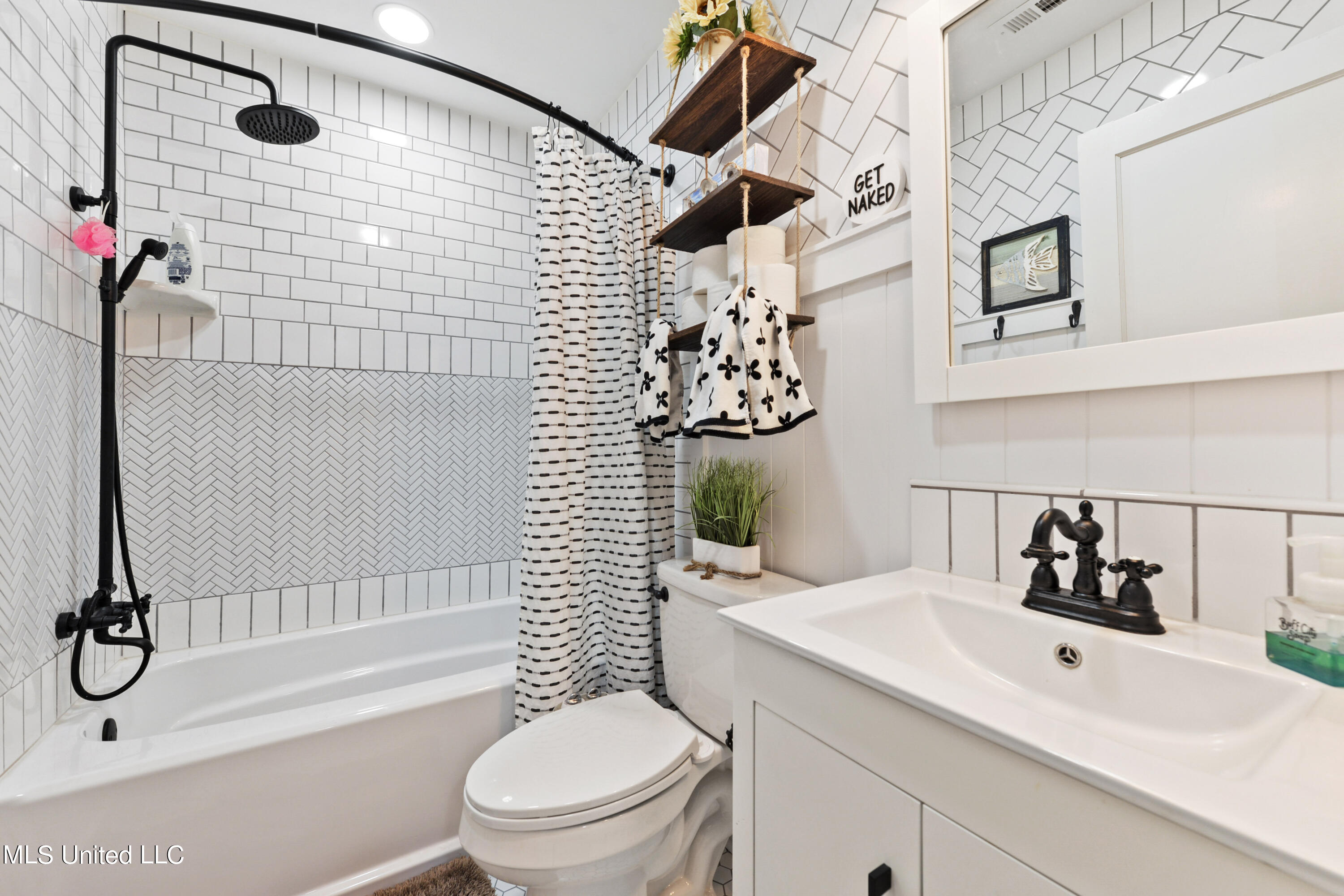 180 Jefferson Davis Avenue