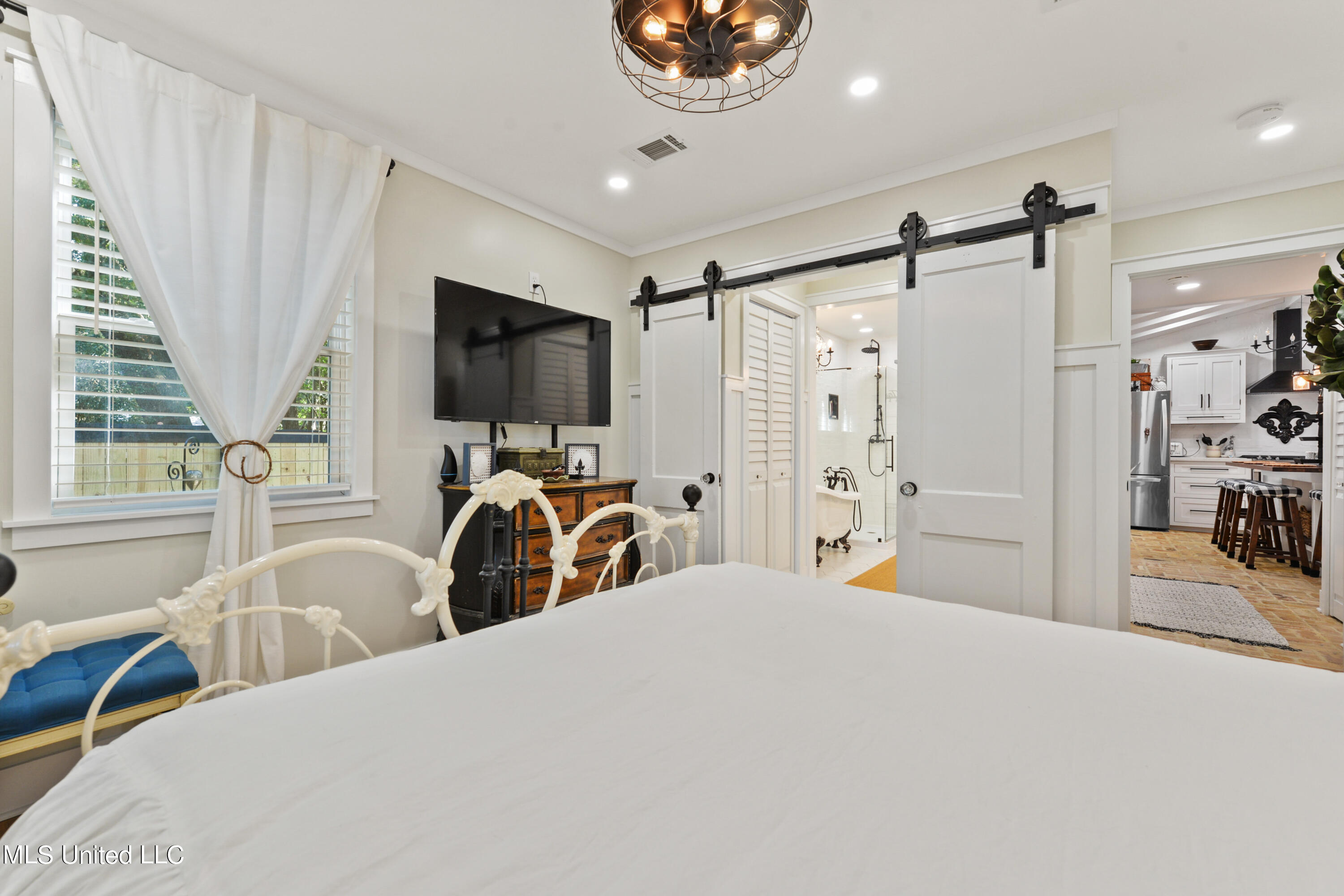 180 Jefferson Davis Avenue