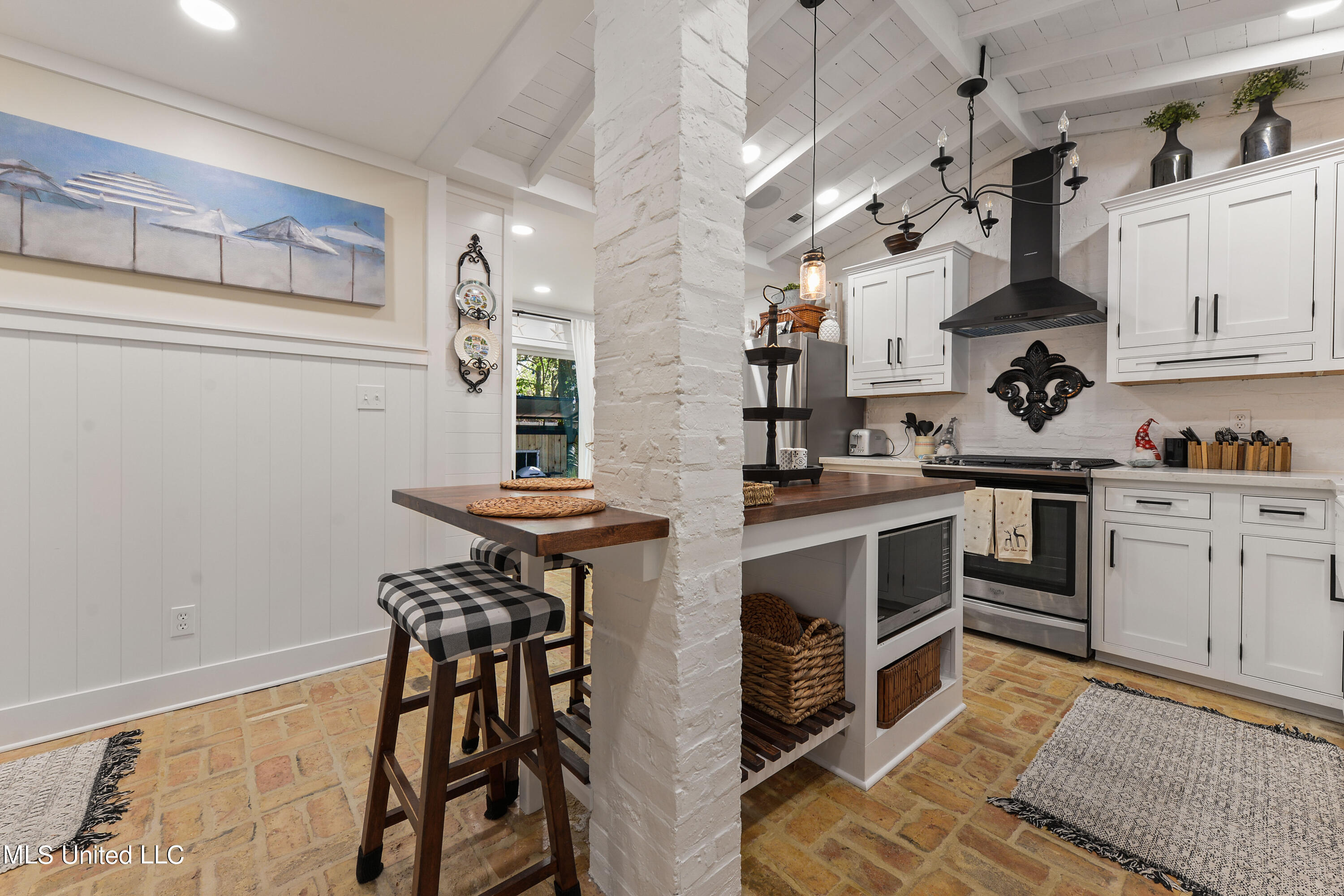 180 Jefferson Davis Avenue