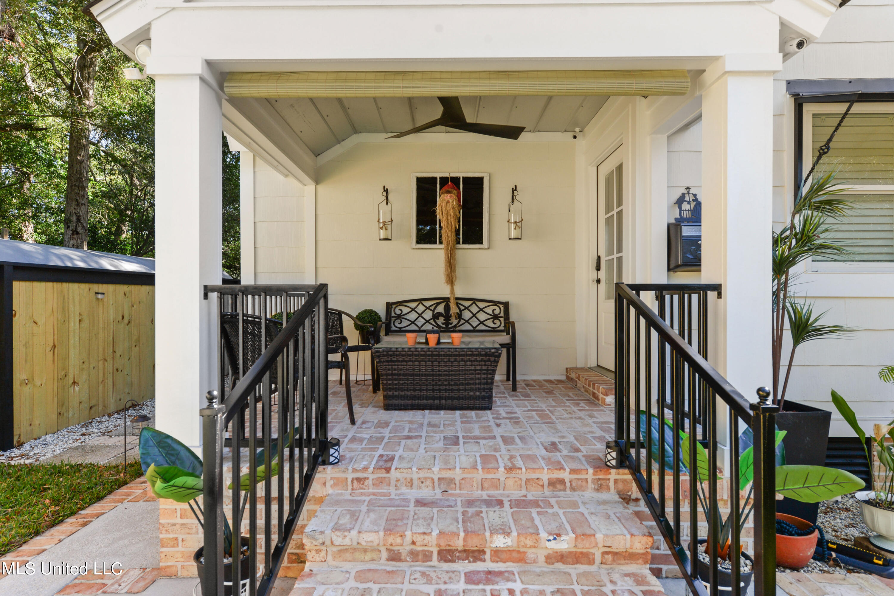 180 Jefferson Davis Avenue