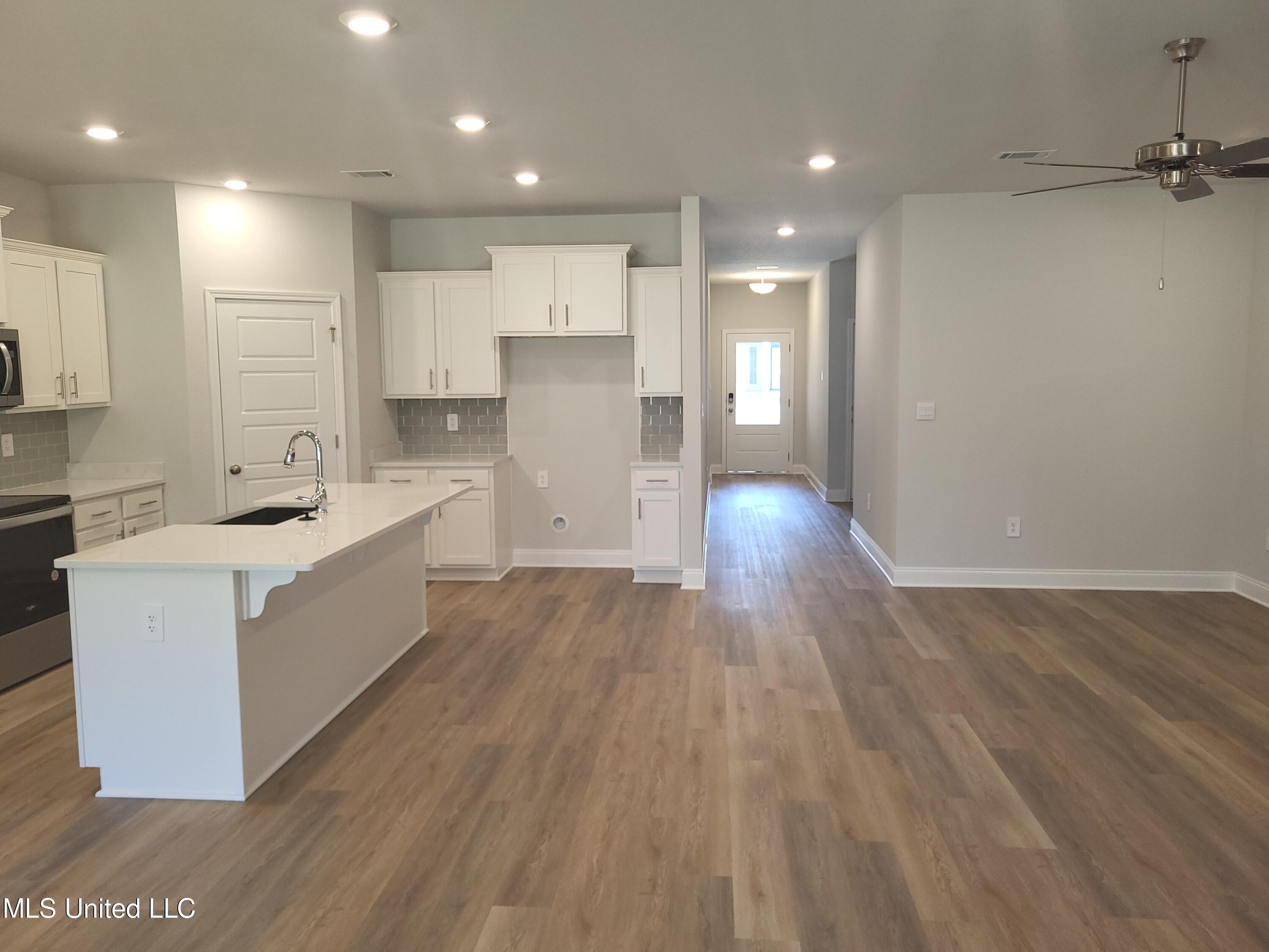 87128 Highpoint Drive