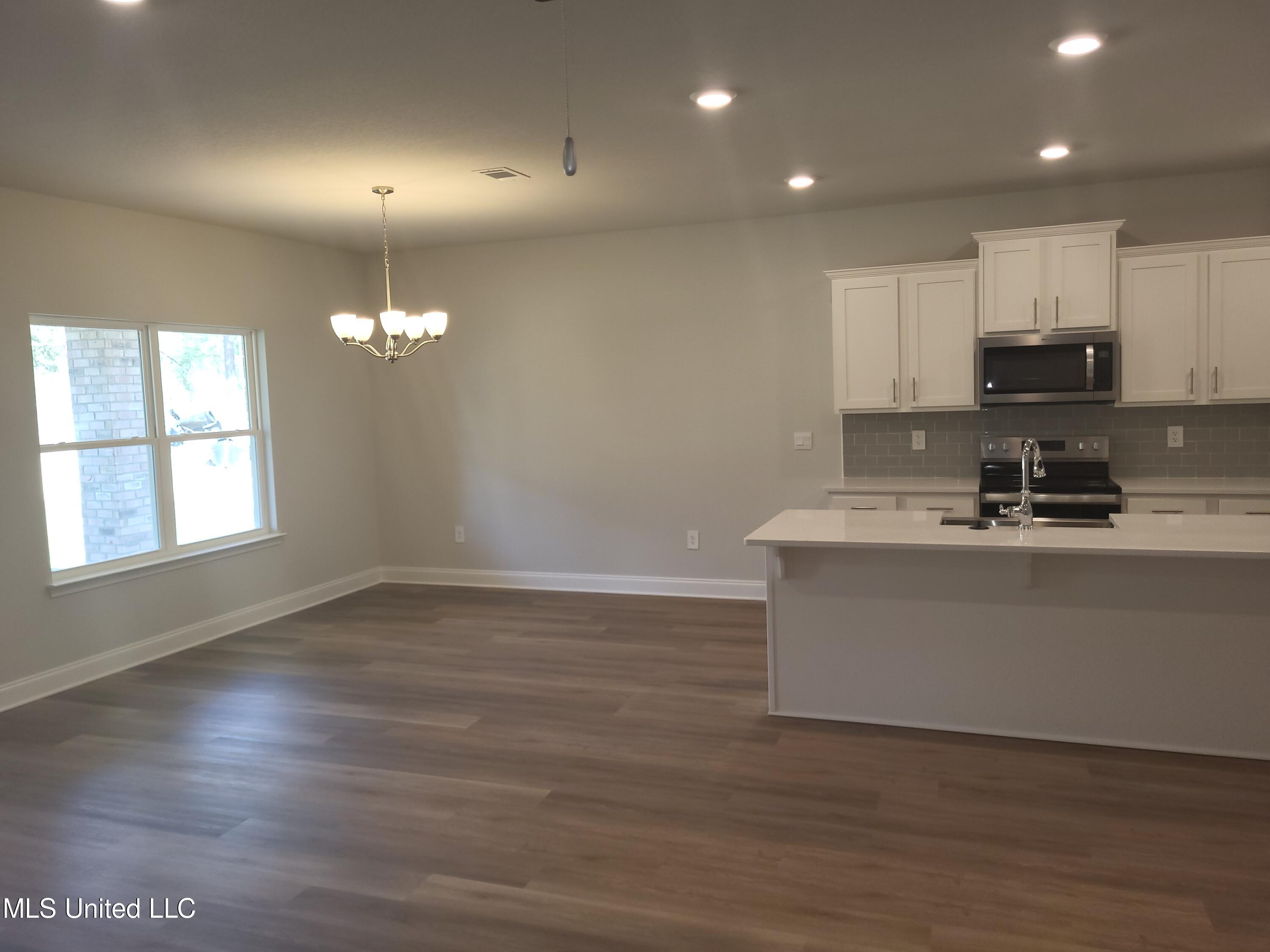 87128 Highpoint Drive