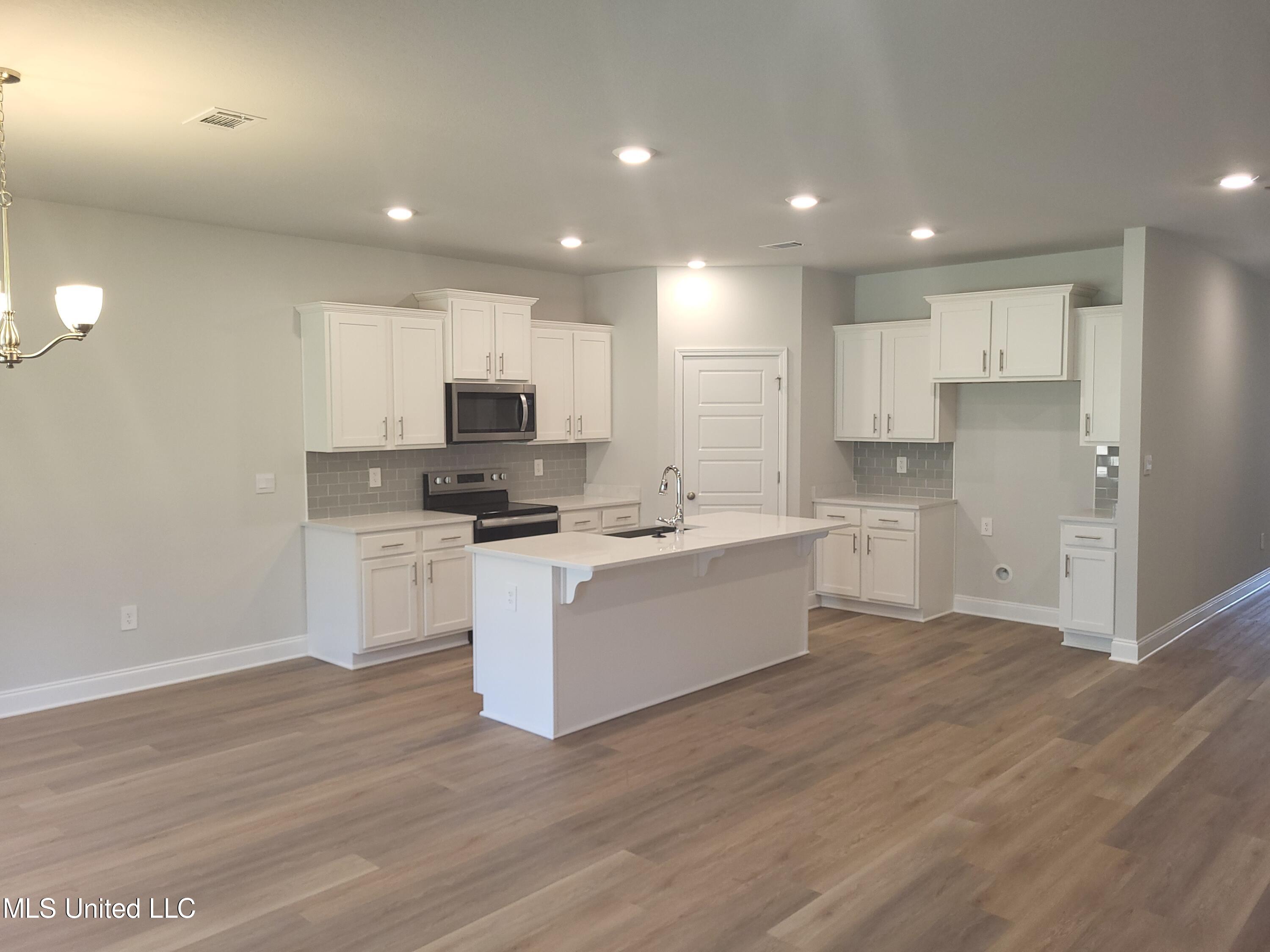 87128 Highpoint Drive