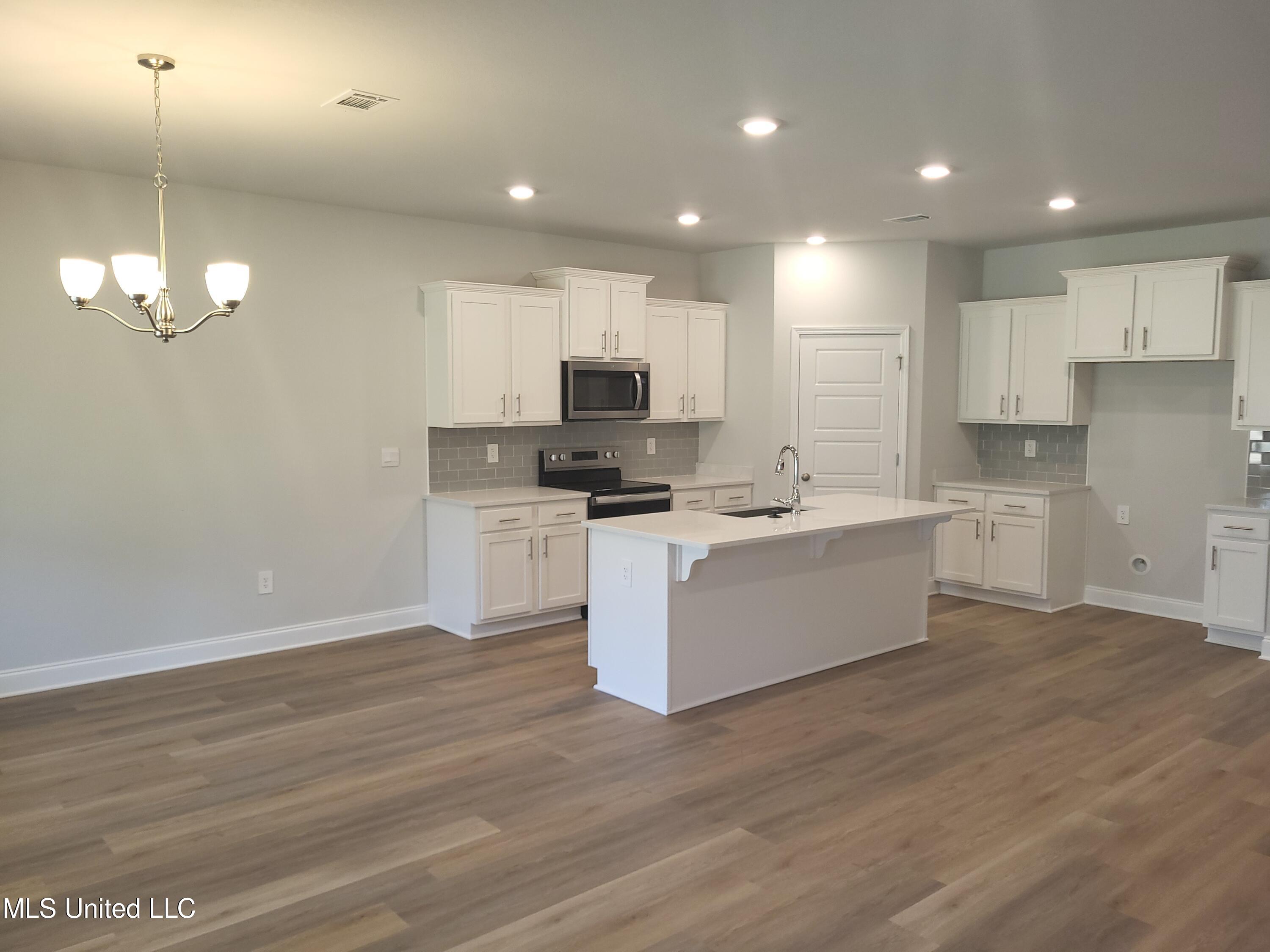 87128 Highpoint Drive