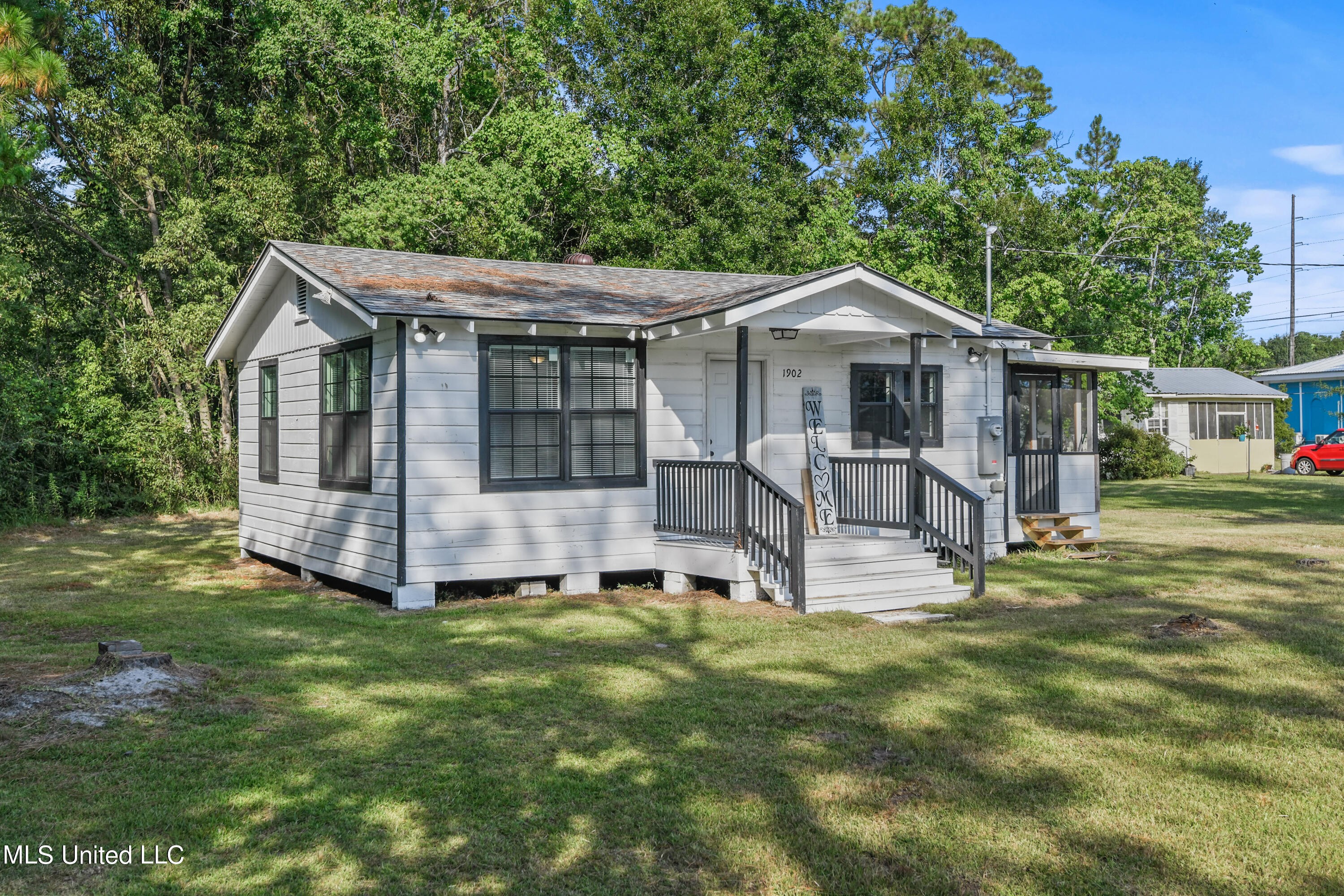 1902 Nicholson Avenue