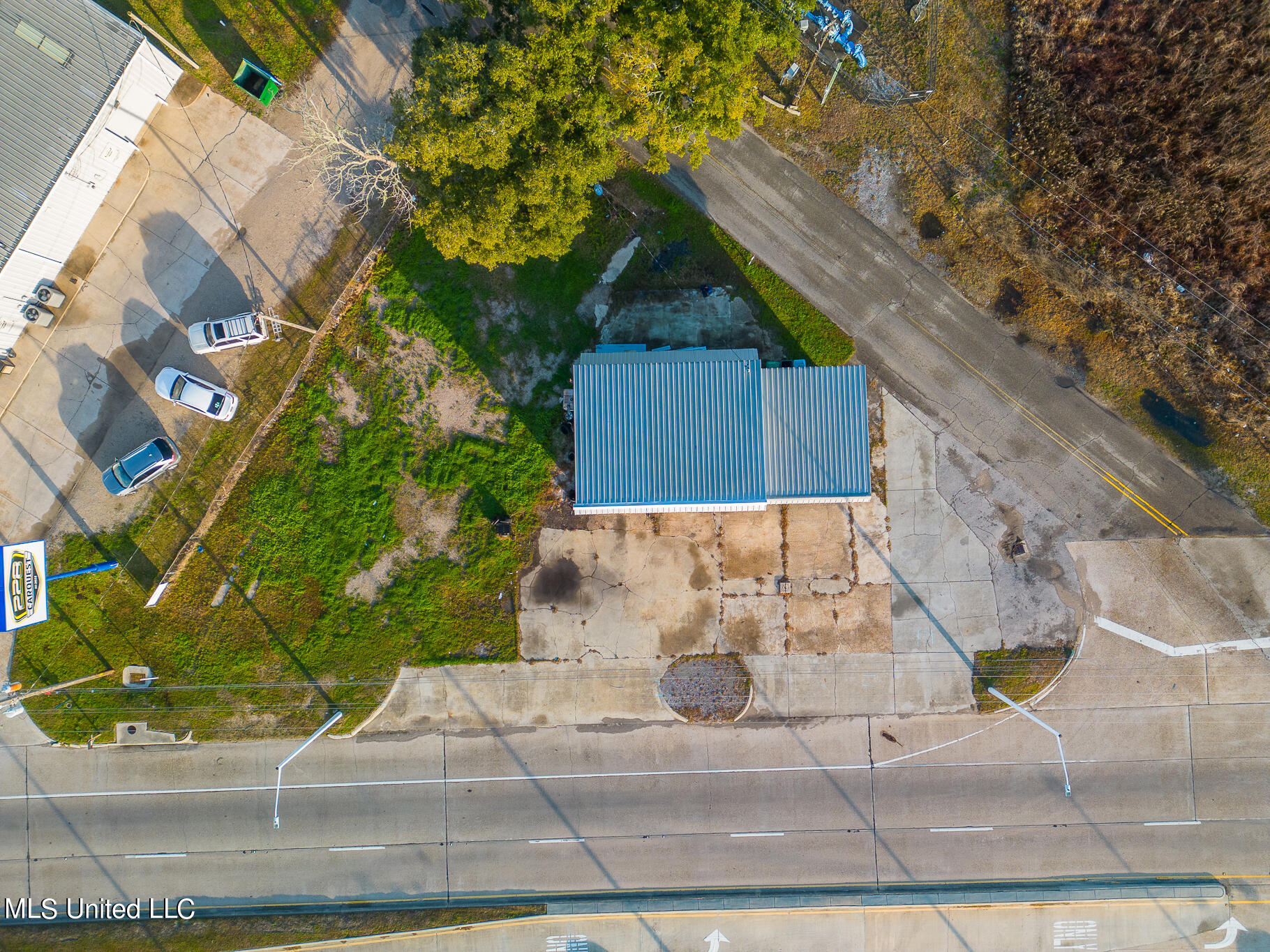 1101 Hwy 90