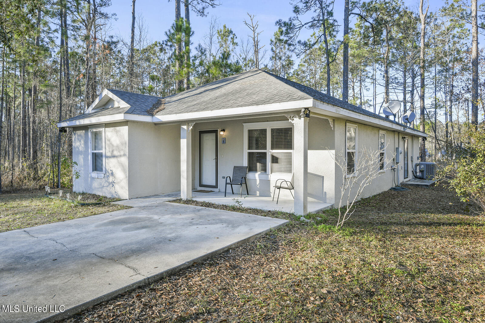 6116 E Marion Street