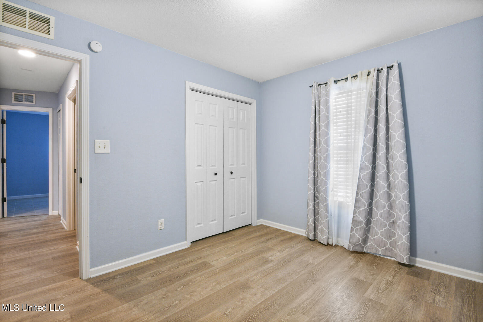 6116 E Marion Street