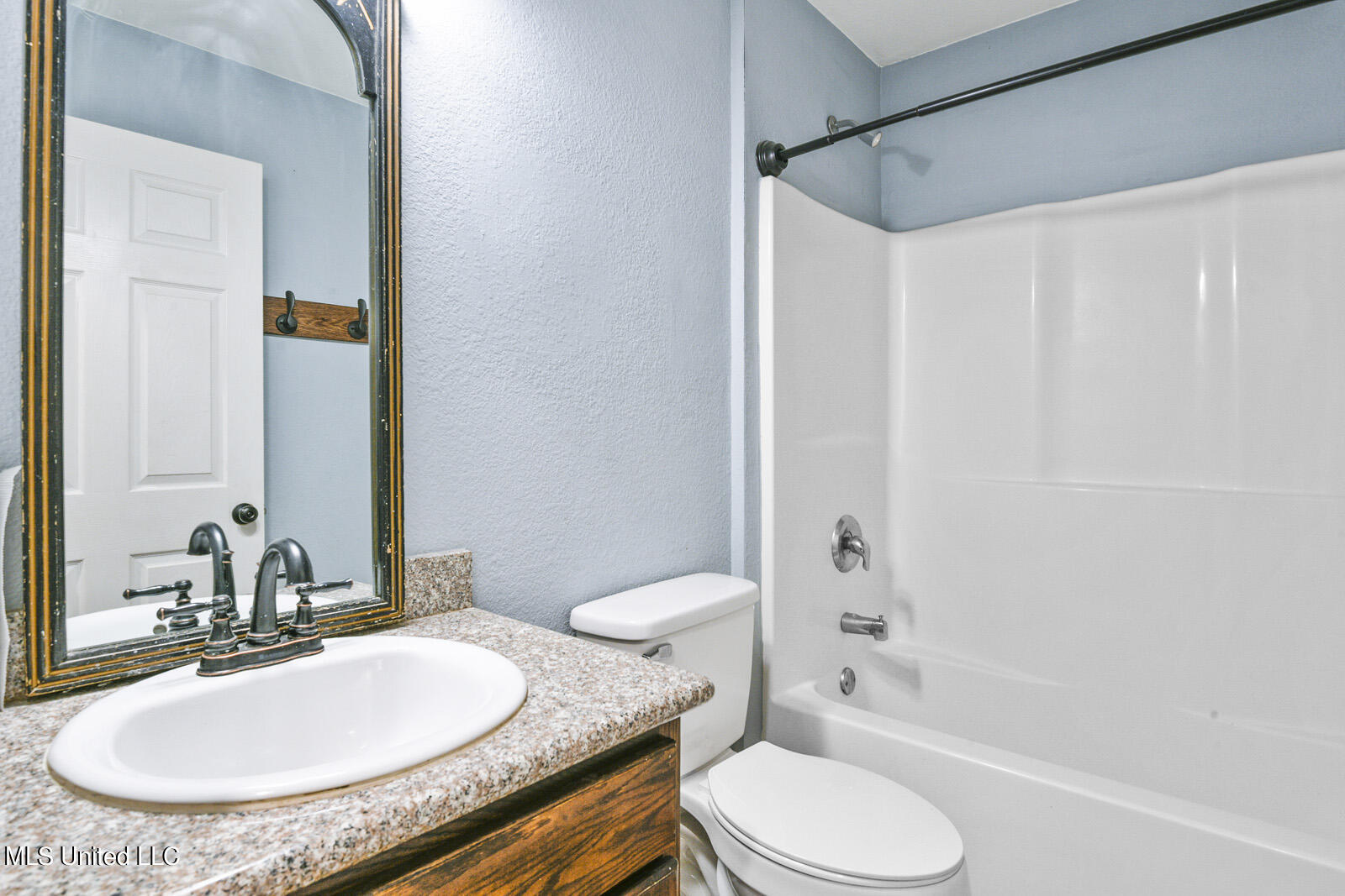 6116 E Marion Street