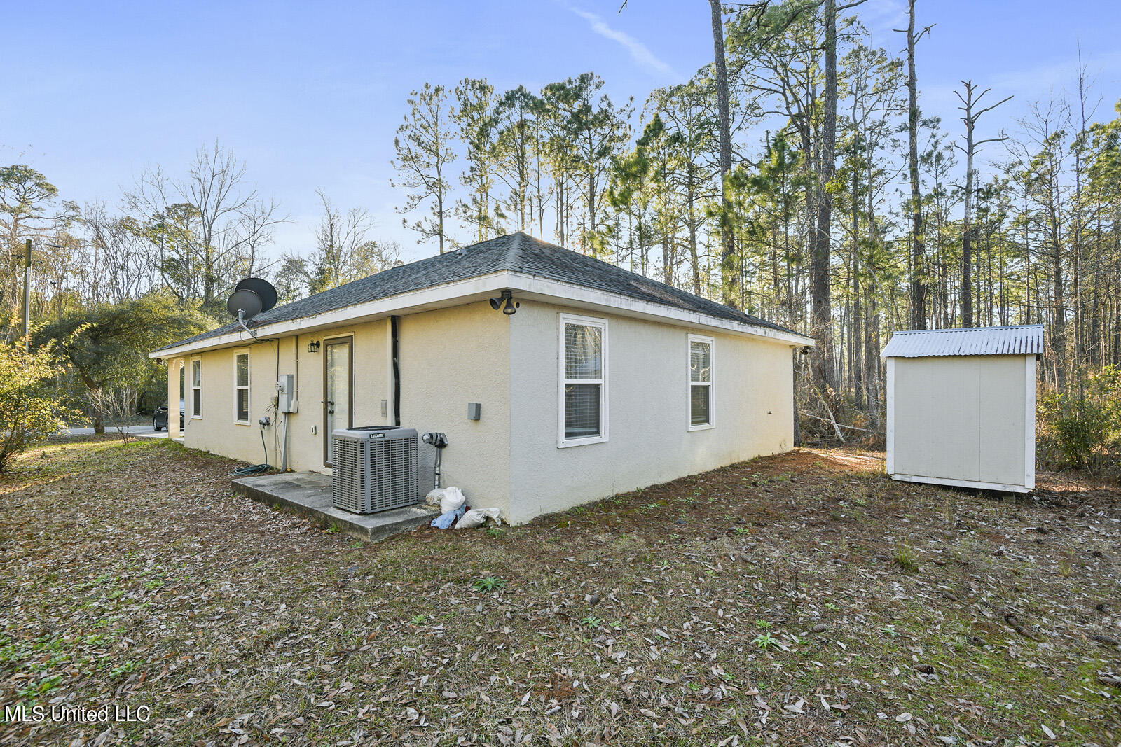 6116 E Marion Street