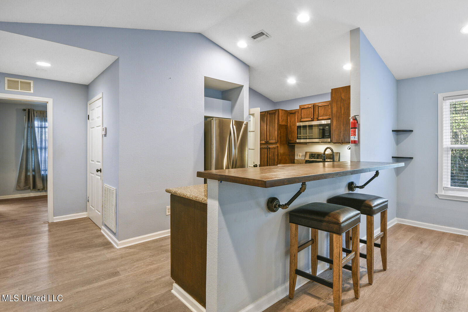 6116 E Marion Street