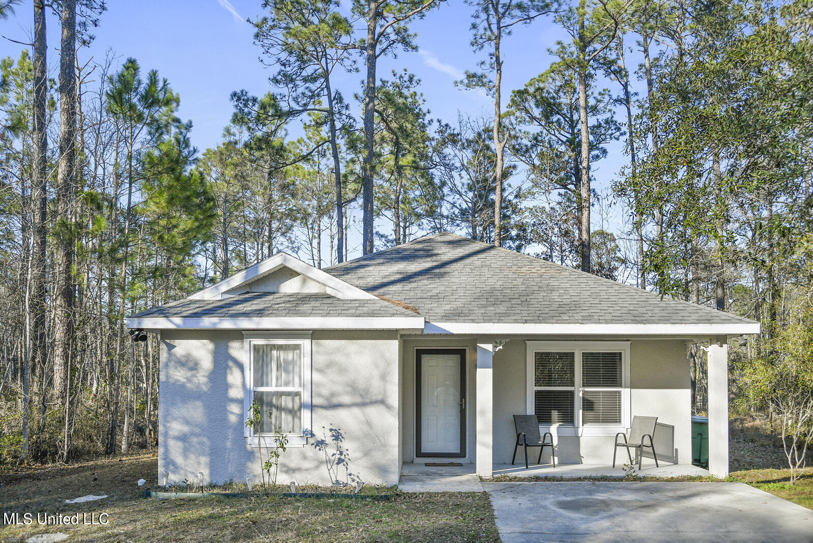 6116 E Marion Street